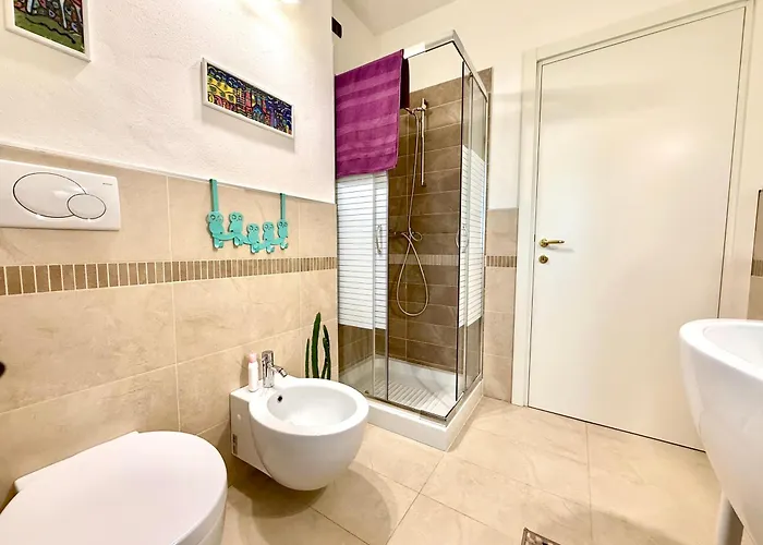 Near The Old Town And Center Of - Private Parking Spot On The River - Amazing View Apartamento *