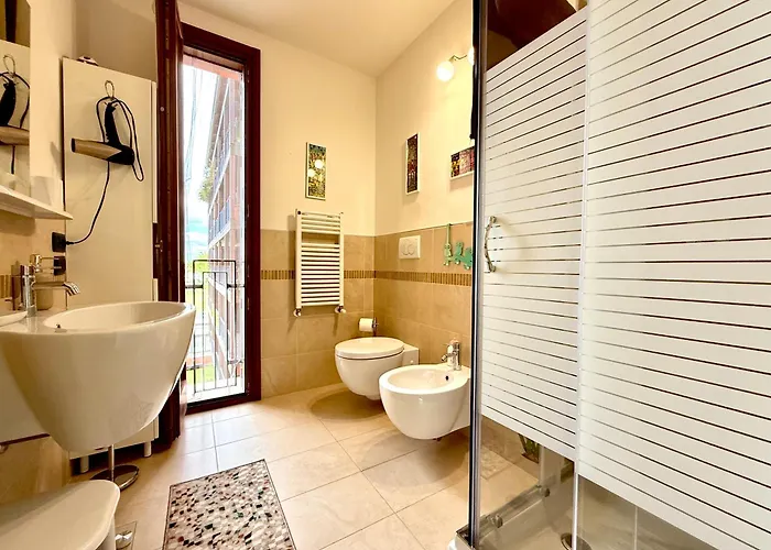 Apartamento Near The Old Town And Center Of - Private Parking Spot On The River - Amazing View *